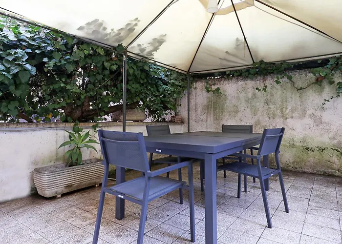 Apartment Bologna Garden House Rom